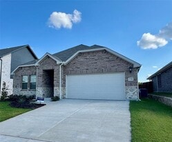 2106 Dunbar Dr in Sherman, TX - Building Photo