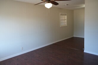 3106 37th St in Lubbock, TX - Building Photo - Building Photo