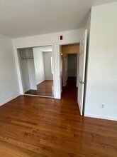 2333 Catharine St, Unit 4 in Philadelphia, PA - Building Photo - Building Photo