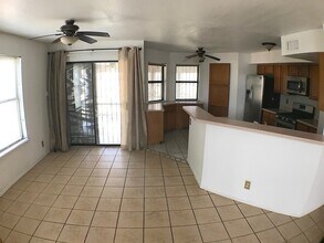 4625 Loma De Indios Ln in El Paso, TX - Building Photo - Building Photo