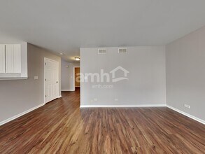 2811 Stonebridge Dr in Plainfield, IL - Building Photo - Building Photo