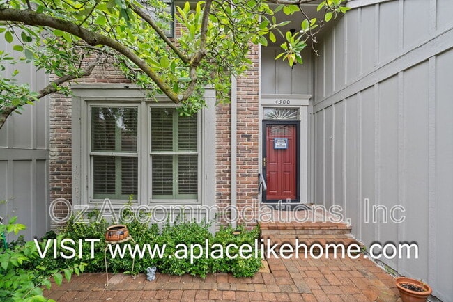 4300 W 111th Terrace