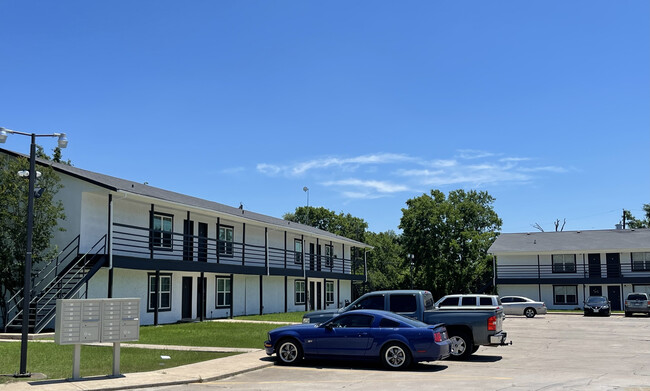 MB East Meadow Apartments in Fairfield, TX - Building Photo - Building Photo