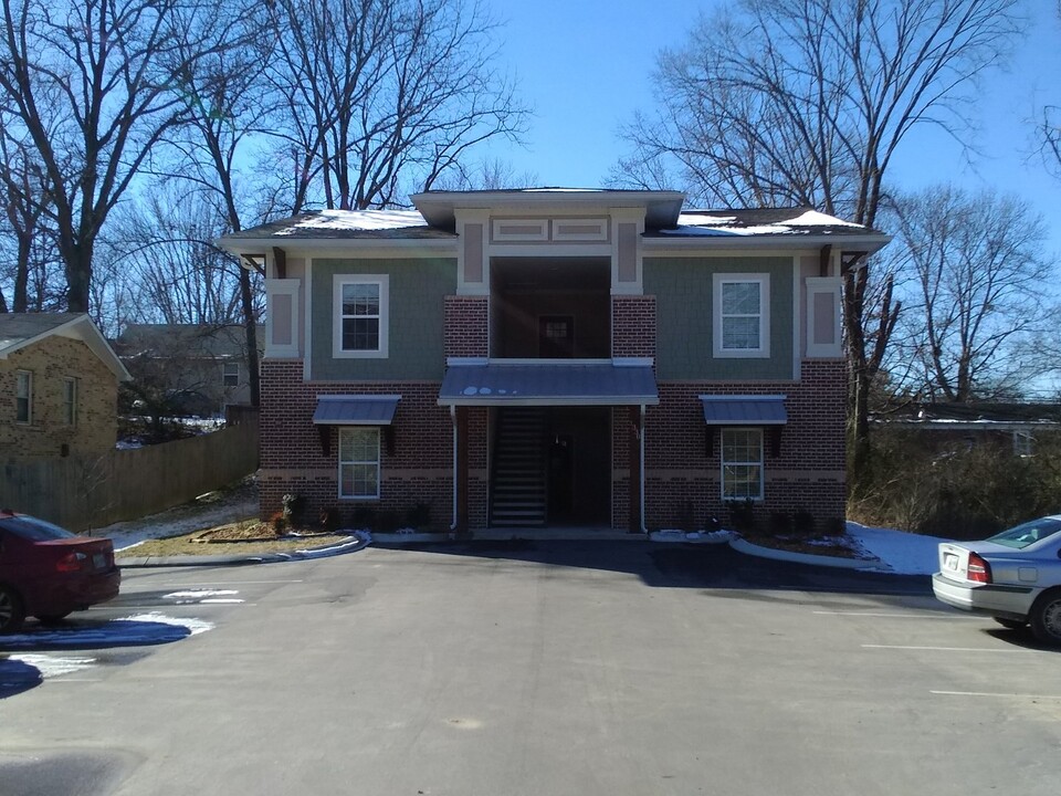 1330 Maddux Ave-Unit -A103 in Cookeville, TN - Building Photo