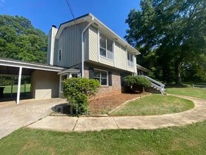 33 Lancaster Ct in Calera, AL - Building Photo - Building Photo