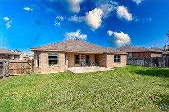 5102 Screaming Eagle Cir in Killeen, TX - Building Photo - Building Photo