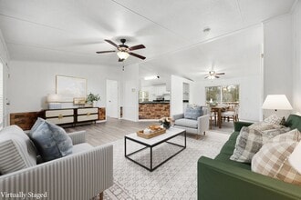 16330 Hill Country Ct in Conroe, TX - Building Photo - Building Photo