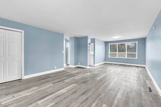 124 Yorktown Rd in Clarksville, TN - Building Photo - Building Photo