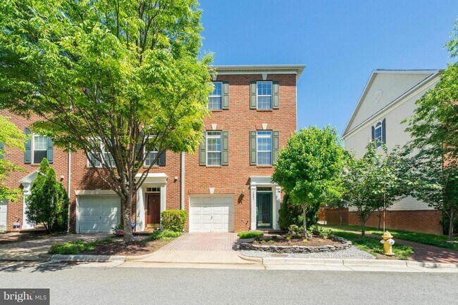 property at 5001 Waple Ln