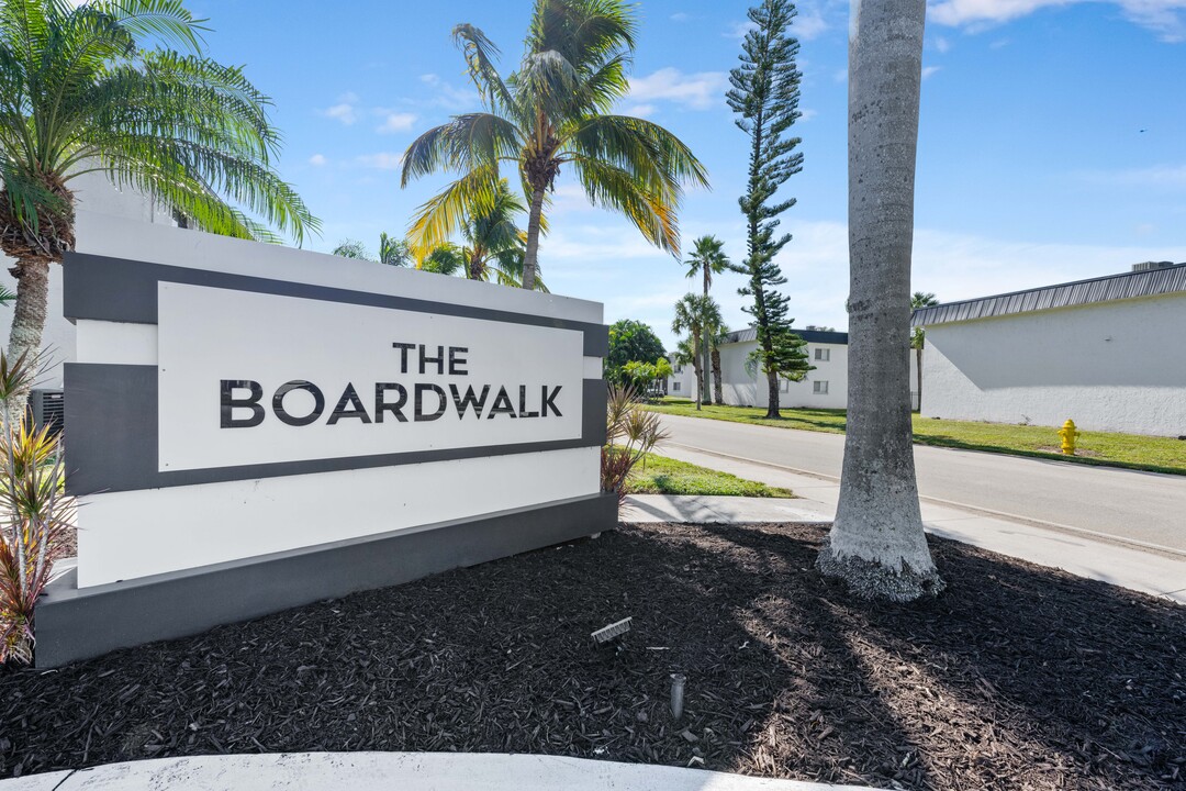 The Boardwalk in Ft. Myers, FL - Building Photo