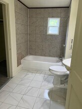 1349 Yates Ave in Beloit, WI - Foto de edificio - Building Photo