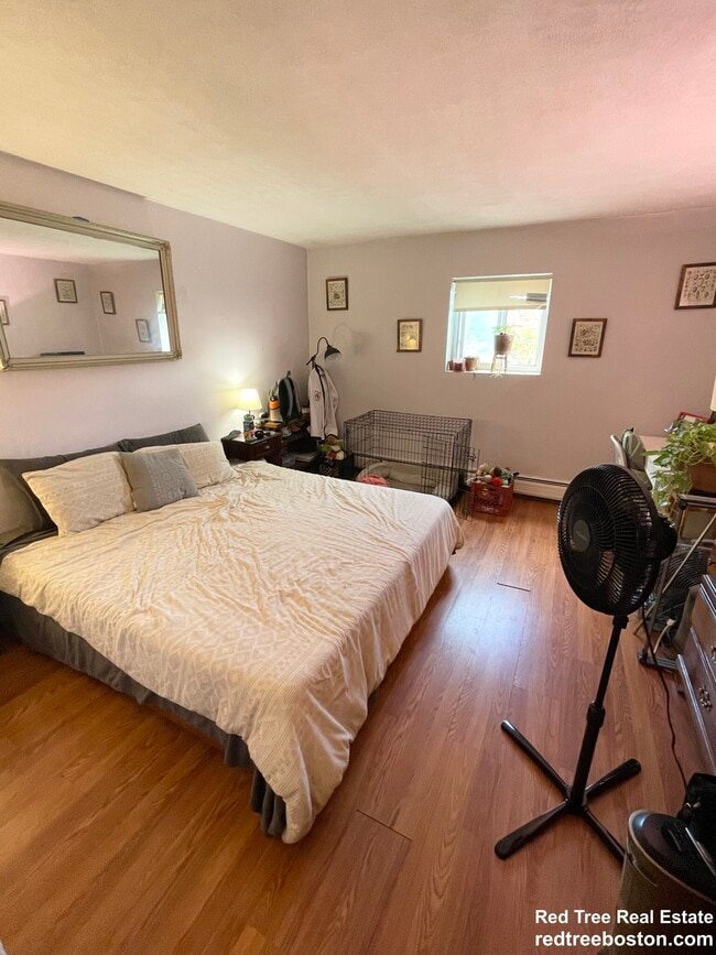 33 Westgate Rd, Unit 1 in Boston College, MA - Building Photo - Building Photo