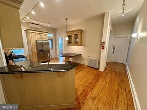 136 E Central Ave in Moorestown, NJ - Building Photo - Building Photo