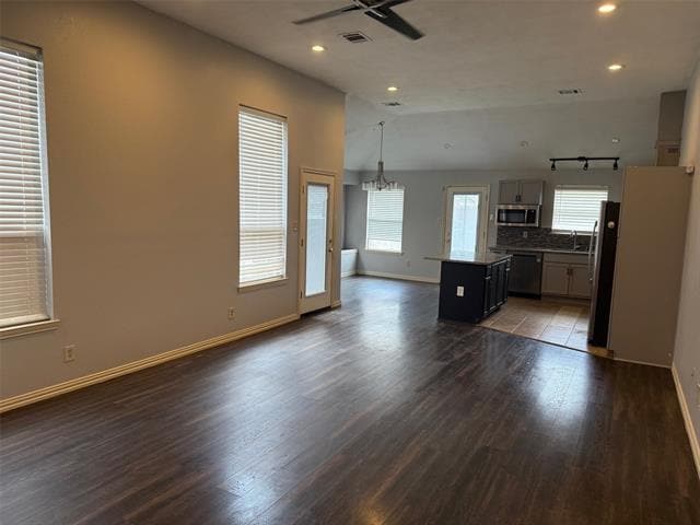 1126 Holly Dr in Carrollton, TX - Building Photo - Building Photo
