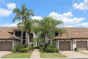 10240 Heritage Bay Blvd in Naples, FL - Building Photo