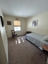 3122 Robert David Dr in Tobyhanna, PA - Foto de edificio - Building Photo