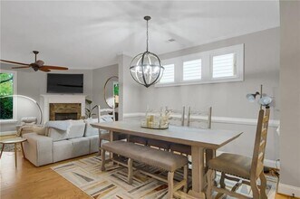 120 Cornerstone Pl in Woodstock, GA - Foto de edificio - Building Photo