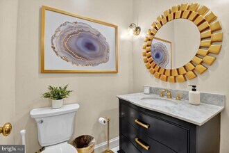 3227 Ellicott St NW in Washington, DC - Building Photo - Building Photo