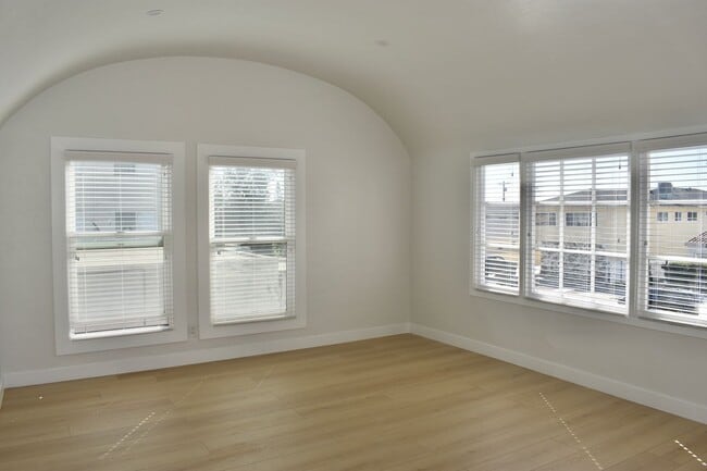 1260 W 9th St in Los Angeles, CA - Building Photo - Building Photo
