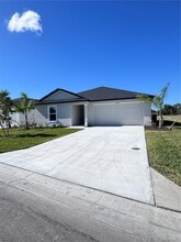 17200 Cantu Ct in North Fort Myers, FL - Building Photo - Building Photo
