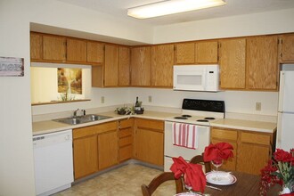 Meadow Lake of Clear Lake Apartments in Clear Lake, IA - Building Photo - Building Photo