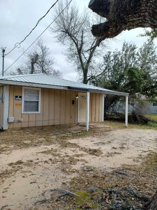 123 Louisiana Ave in Lake Charles, LA - Building Photo