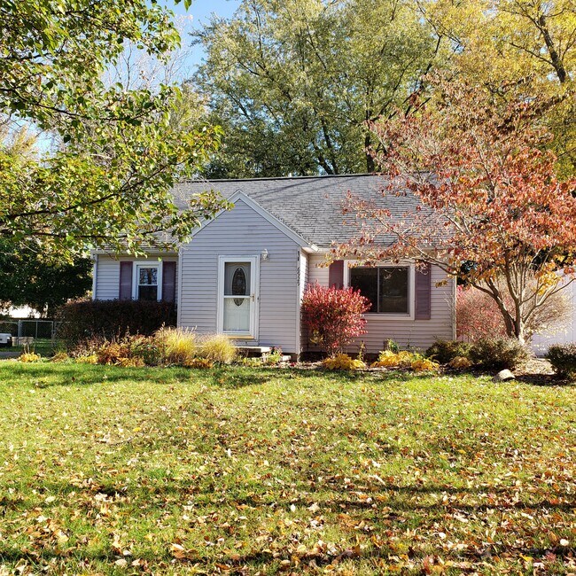 6946 Cooper Rd Rentals in Lansing, MI