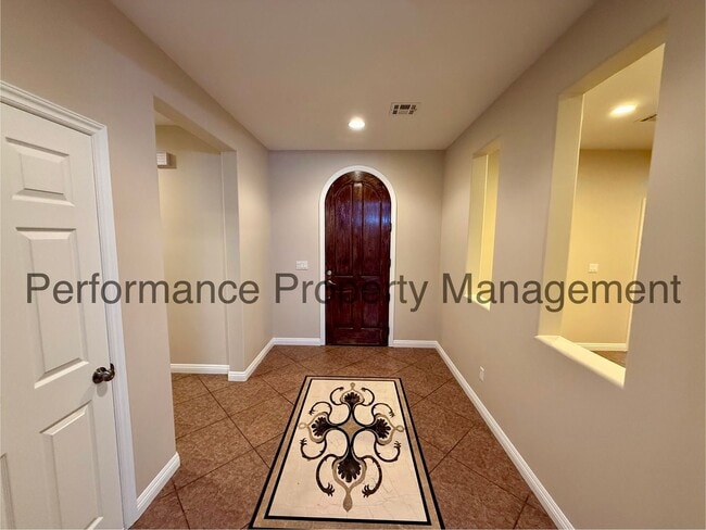 5204 Gossimer Dr in Bakersfield, CA - Building Photo - Building Photo