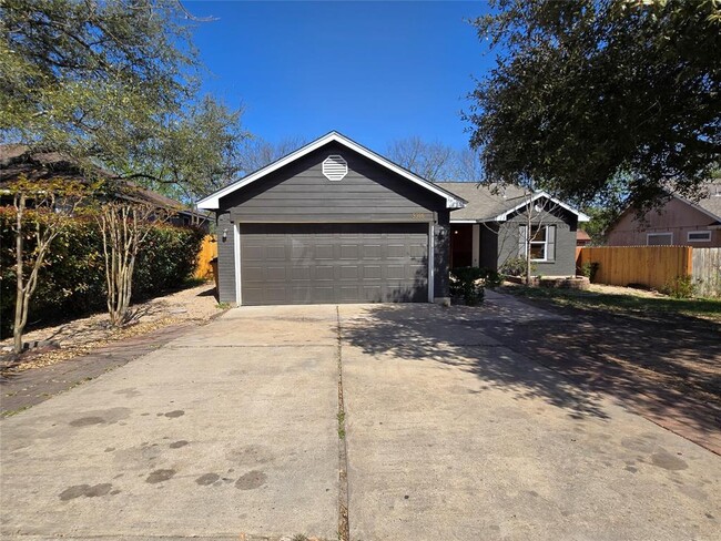 5306 Lark Creek Dr in Austin, TX - Building Photo - Building Photo