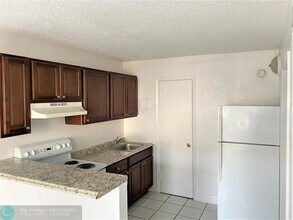 915 S 21st Ave in Hollywood, FL - Building Photo - Building Photo