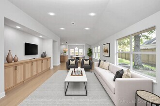 38 Bayou Springs Ct in Spring, TX - Building Photo - Building Photo