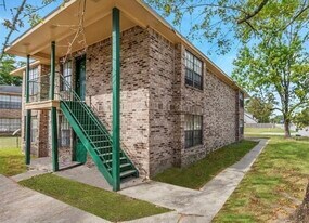 3482 King Bradford Dr, Unit D in Baton Rouge, LA - Building Photo