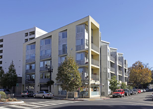 2300-2310 Broadway in Oakland, CA - Building Photo - Building Photo