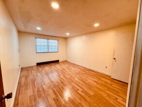 14B Mayberry Dr in Westborough, MA - Building Photo - Building Photo