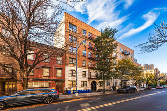 106 Division Ave in Brooklyn, NY - Building Photo - Building Photo