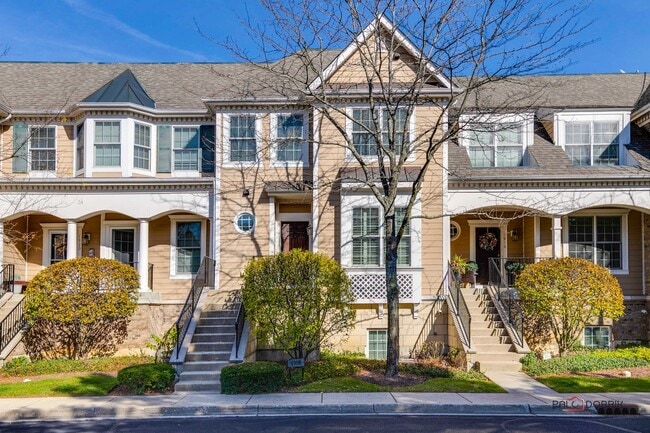property at 1918 Lynn Cir