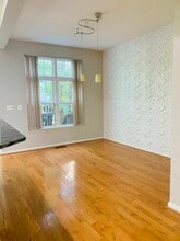 8841 Royal Doulton Ln in Fairfax, VA - Building Photo - Building Photo