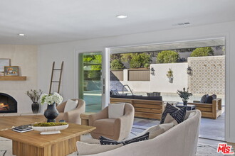 431 Montana Cir in Ojai, CA - Building Photo - Building Photo