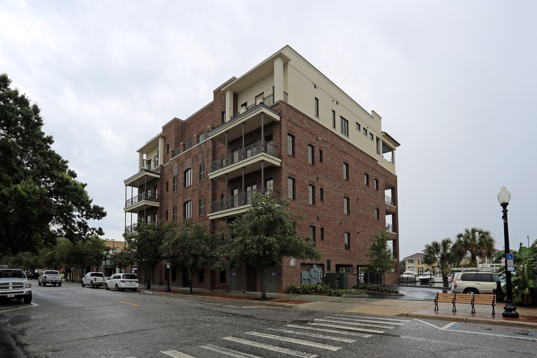 701 S Palafox St in Pensacola, FL - Foto de edificio