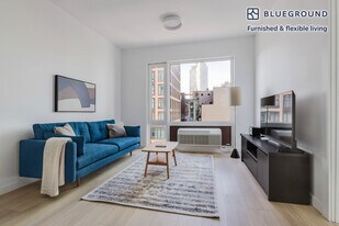 27-09 44th Dr in Queens, NY - Building Photo