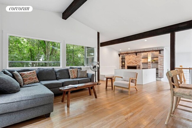 property at 4 Breezy Dr