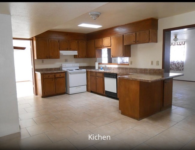 property at 310 Indio Pl