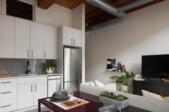Grayson Lofts in Wakefield, MA - Foto de edificio - Building Photo