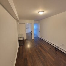 1306 Manhattan Ave, Unit BR in Union City, NJ - Building Photo - Building Photo