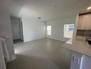 2895 Transformation Wy in Oakland, FL - Building Photo - Building Photo