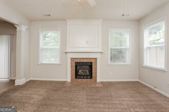 3200 Cooper Woods Dr in Loganville, GA - Building Photo - Building Photo