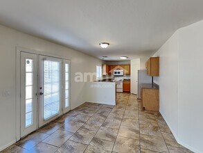 12438 W Windrose Dr in El Mirage, AZ - Foto de edificio - Building Photo