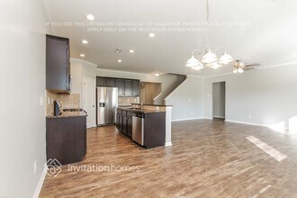 12915 Longstraw Rd in Charlotte, NC - Foto de edificio - Building Photo