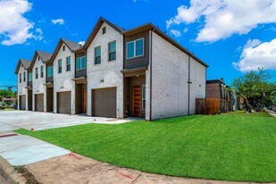 3676 Rickshaw Dr in Dallas, TX - Building Photo