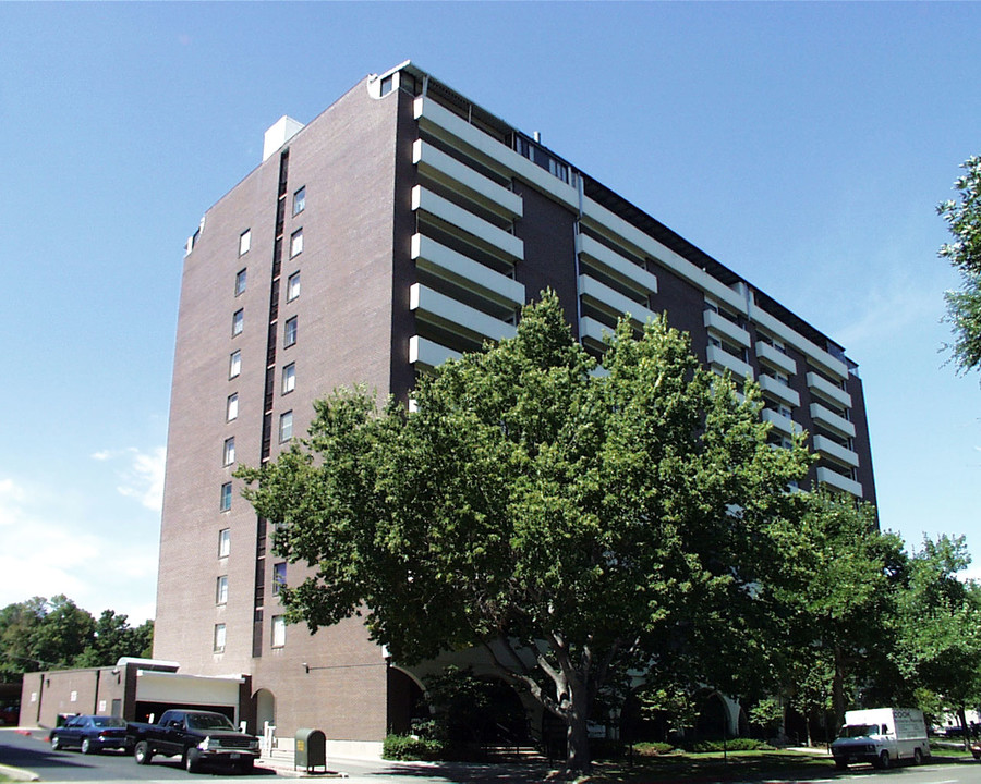 Park Lane Towers in Fort Collins, CO - Foto de edificio
